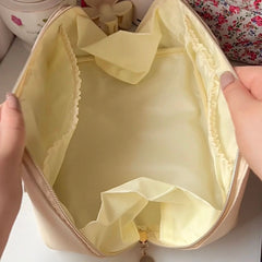 Women's Makeup Bag Organizer